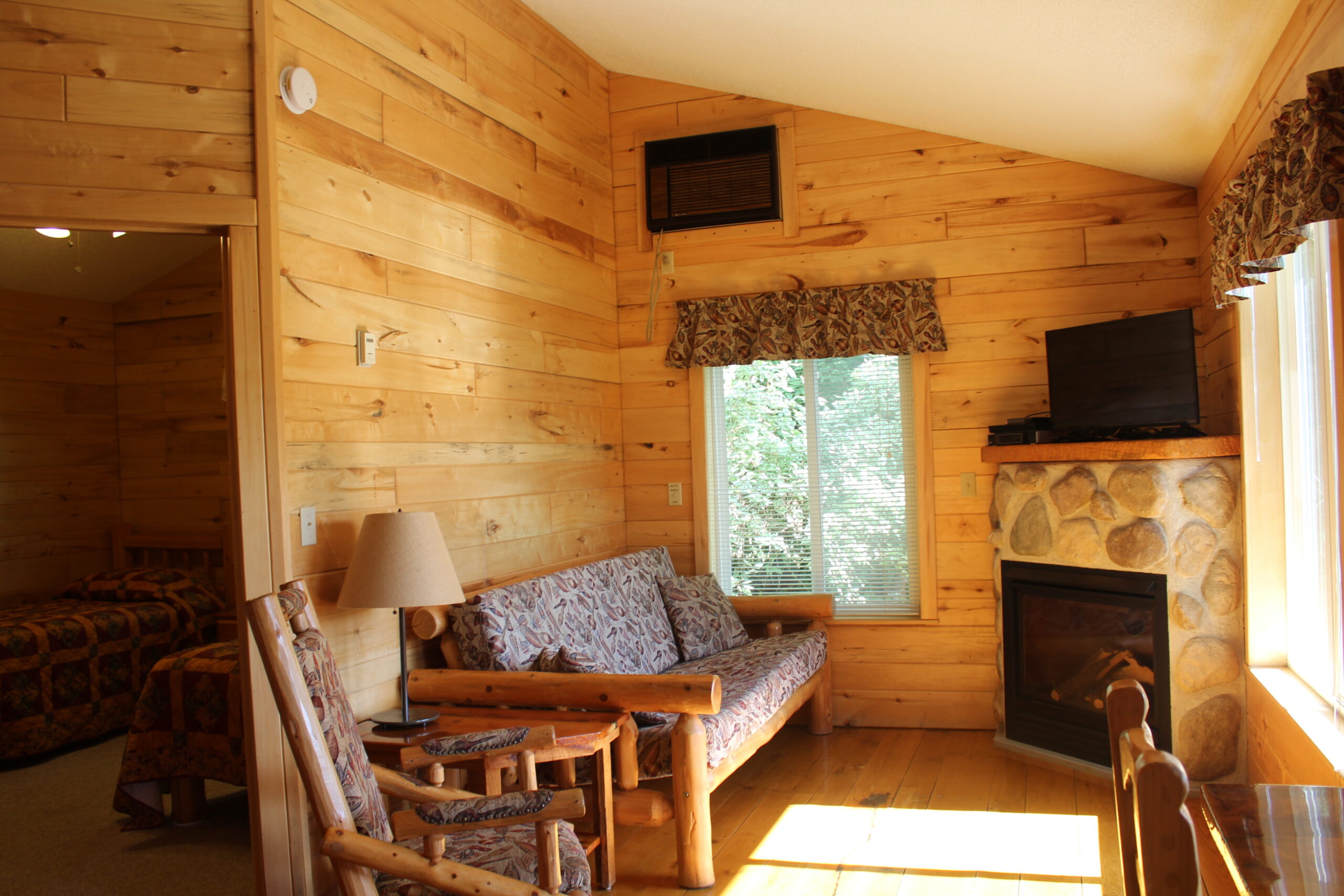 Cabin 2 Living Room